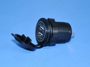 ������ 2USB 12/24V 2.1A � ����� ���������� CBT