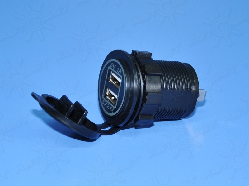 ������ 2USB 12/24V 2.1A � ����� ���������� CBT